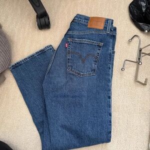 NWOT Levi's Ribcage Straight Ankle Jeans